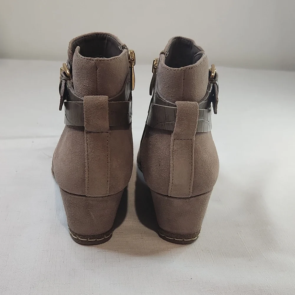 Franco Sarto gorgeous taupe